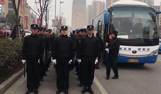 襄陽保安公司保衛(wèi)群星演唱會(huì)