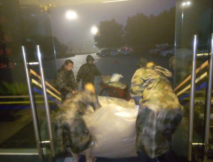 襄陽安保人員不應(yīng)該出現(xiàn)哪些行為？湖北獵鷹保安公司為你介紹！