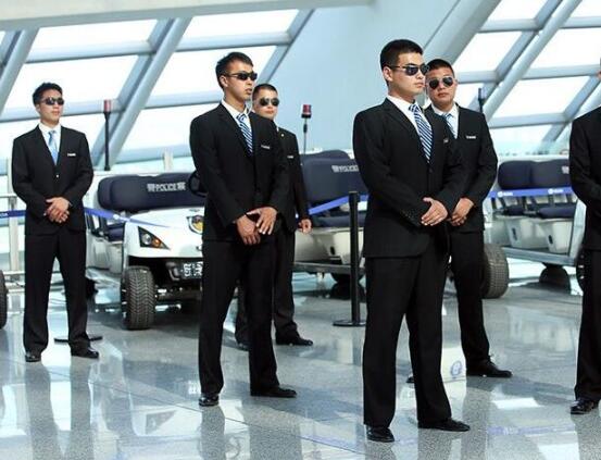 私人保鏢為何發(fā)展如此迅速，襄陽獵鷹保安告訴您？